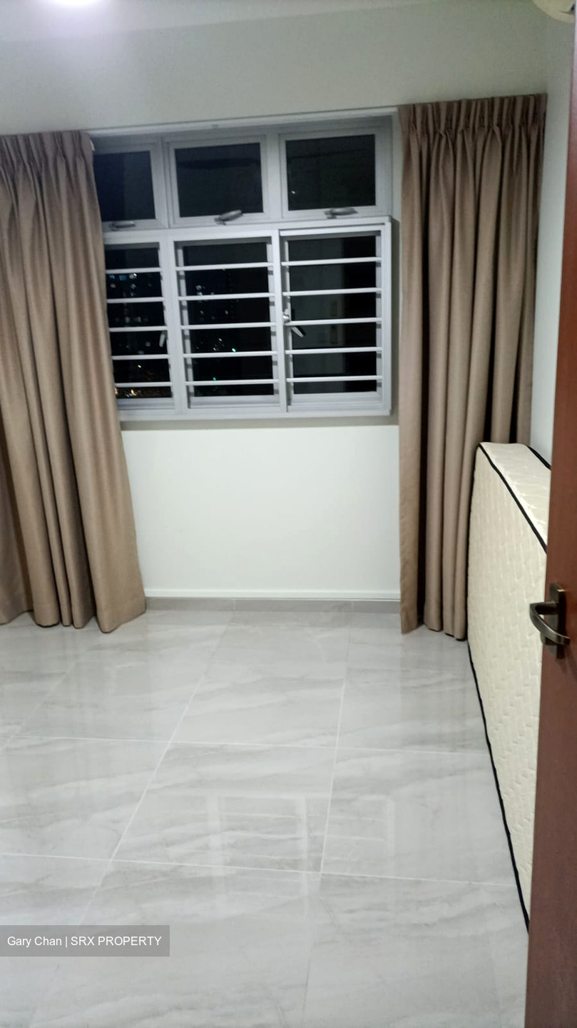 Blk 130B Eastcrown @ Canberra (Sembawang), HDB 4 Rooms #480628051